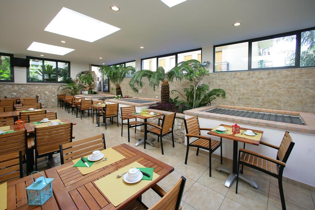 Hotel Residence La Palma Finale Ligure Zewnętrze zdjęcie